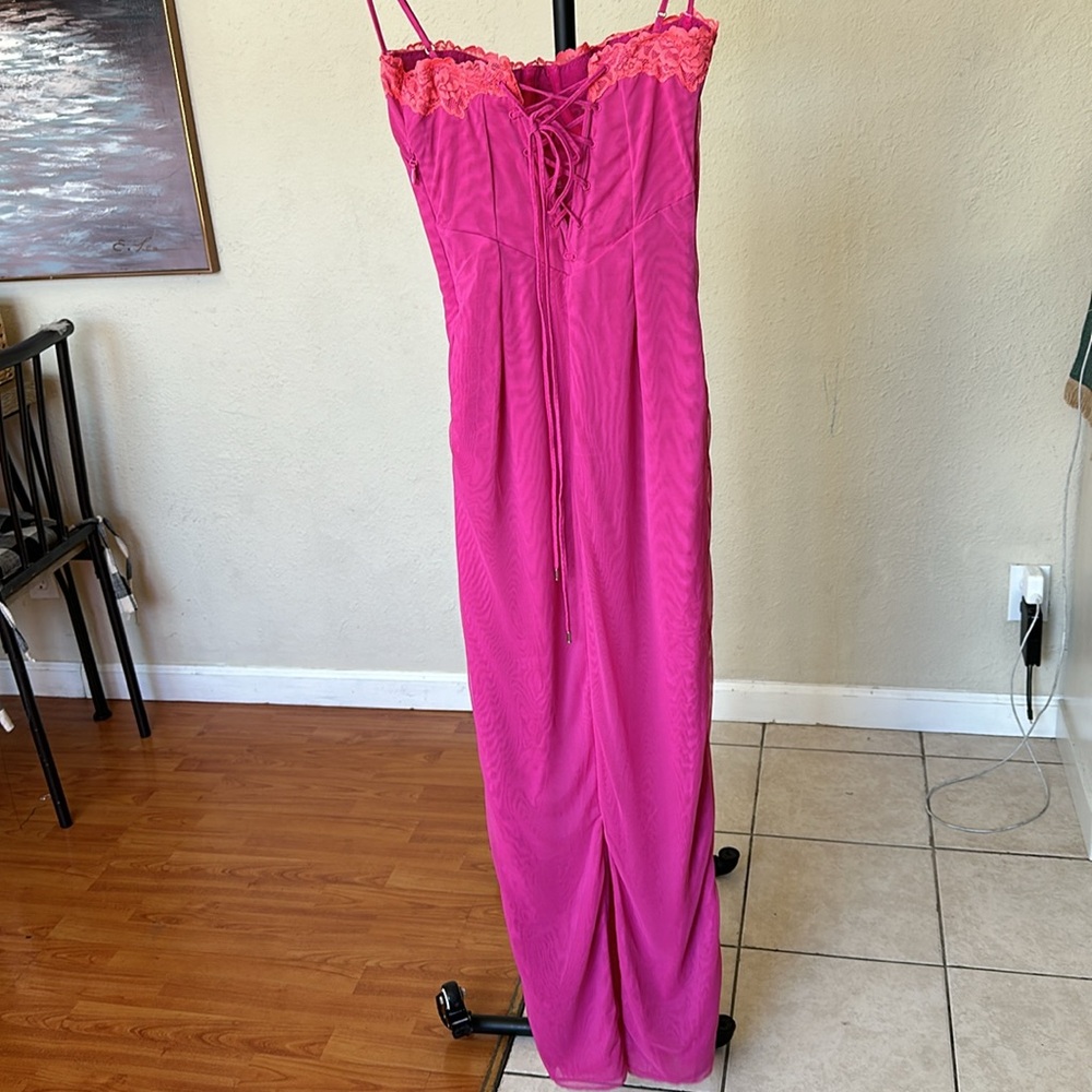 HOUSE OF CB 'Aiza' Raspberry Lace Trimmed‎ Maxi Dress NWOT size XS - Picture 10 of 15